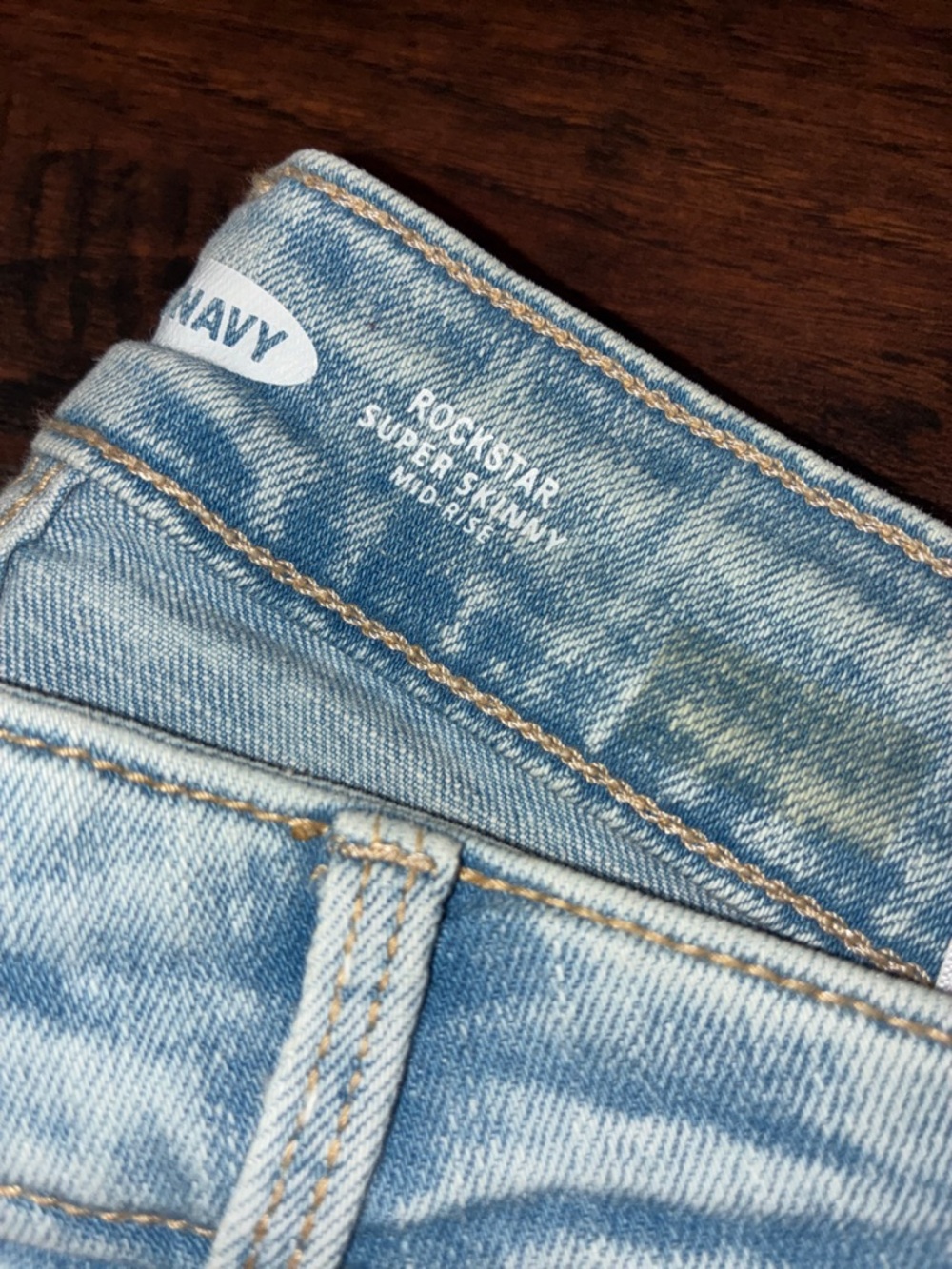 Old Navy Light Blue Faded Slim Jeans - Picture 2 of 8